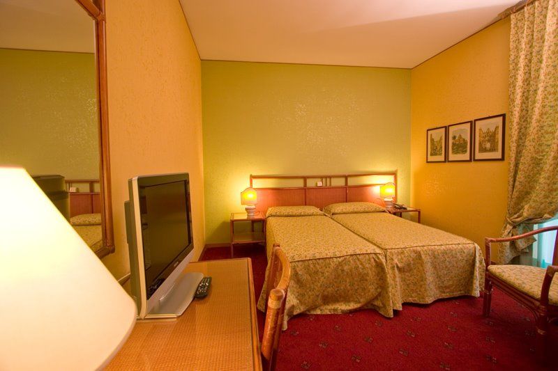 Hotel Laurentia Roma Dış mekan fotoğraf