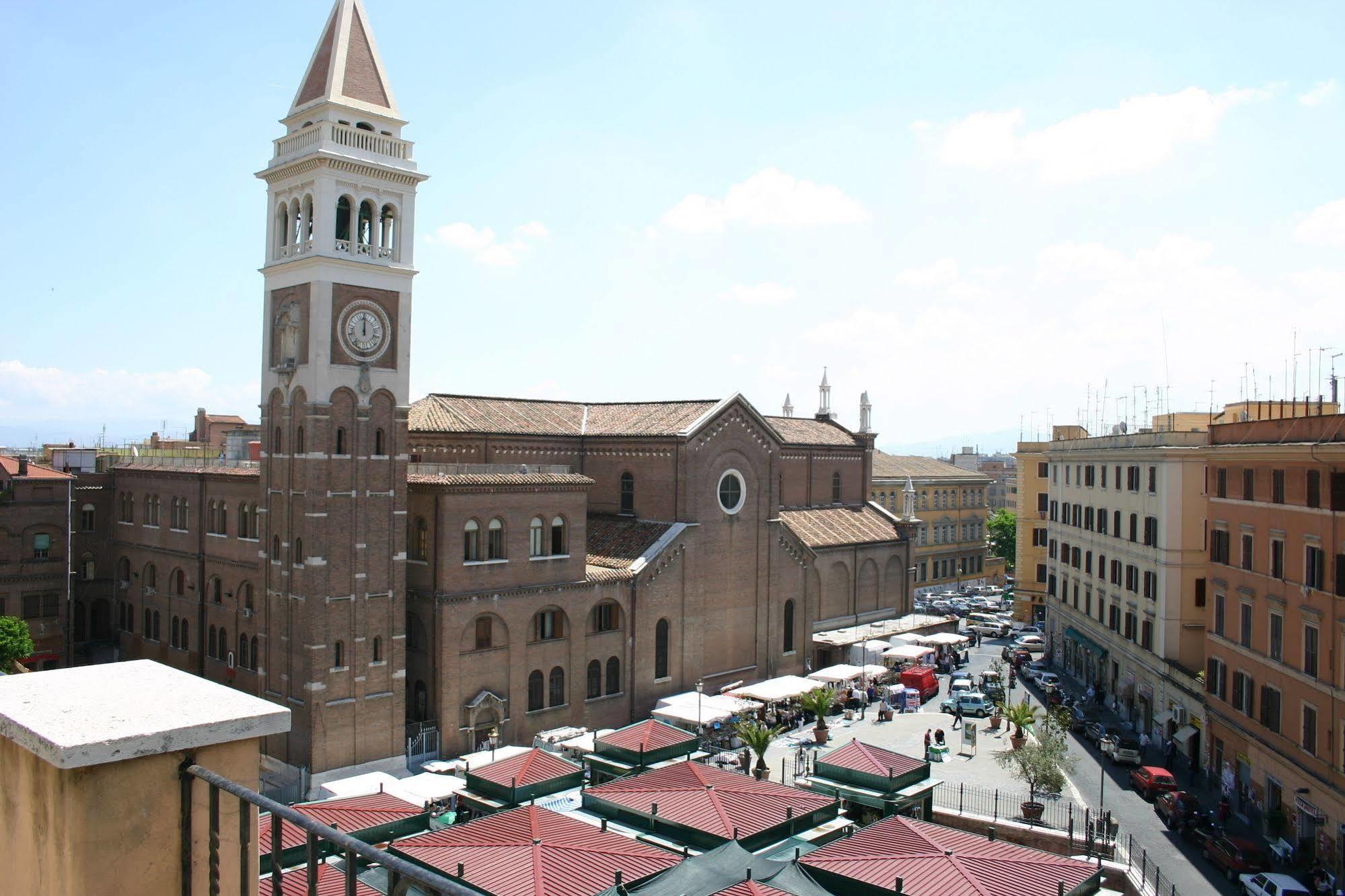 Hotel Laurentia Roma Dış mekan fotoğraf