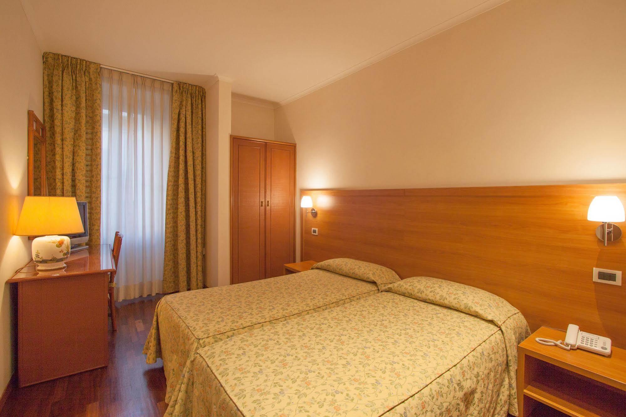 Hotel Laurentia Roma Dış mekan fotoğraf